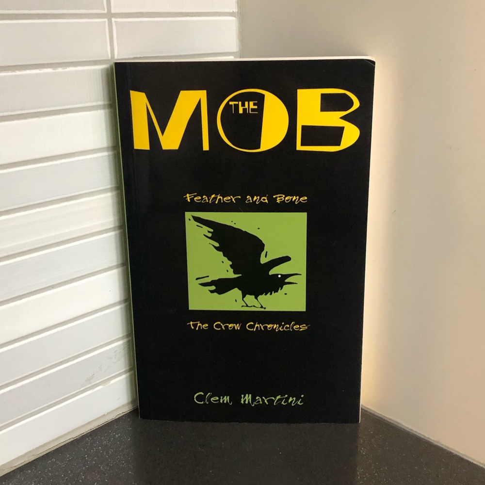 😎📚3/$18 The Mob paperback